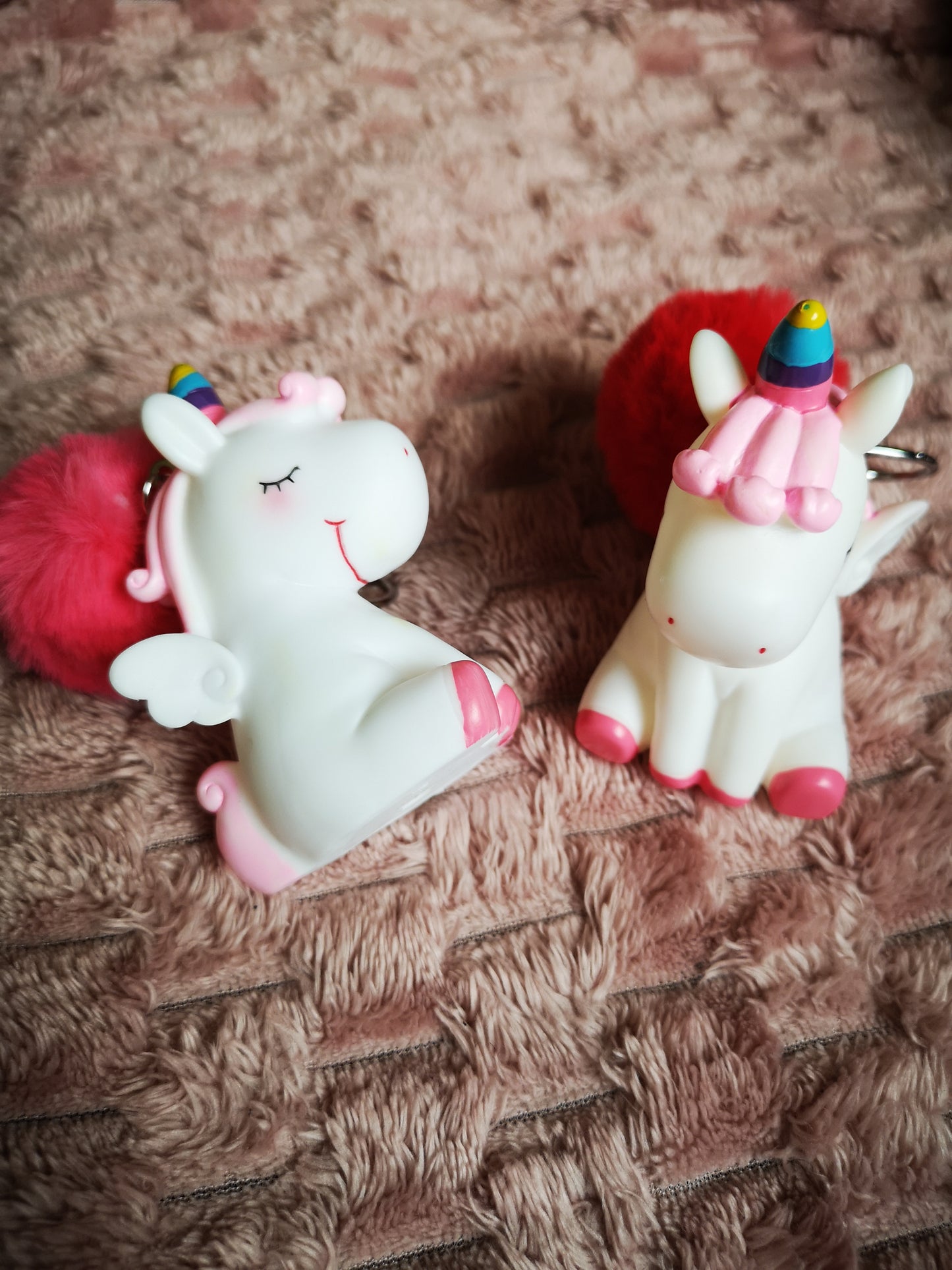 🦄 Porte-clé licorne avec pompon 🦄
